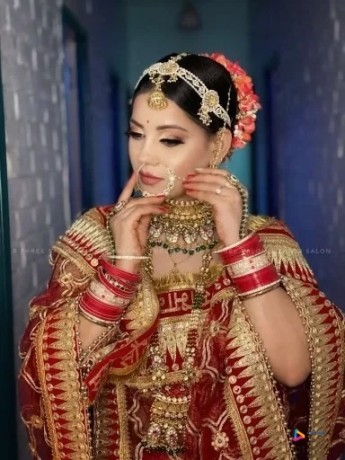 best-bridal-makeup-artist-in-varanasi-big-1