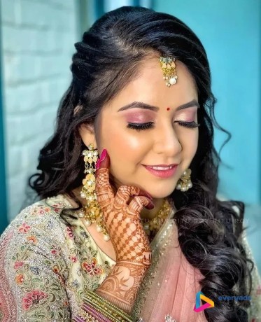 best-bridal-makeup-artist-in-varanasi-big-3