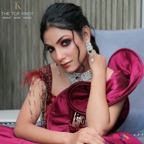 best-makeup-artist-in-kanpur-big-0